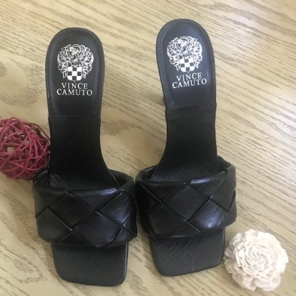 New.  Never worn. Vince Camuto Braided heel - Picture 4 of 8